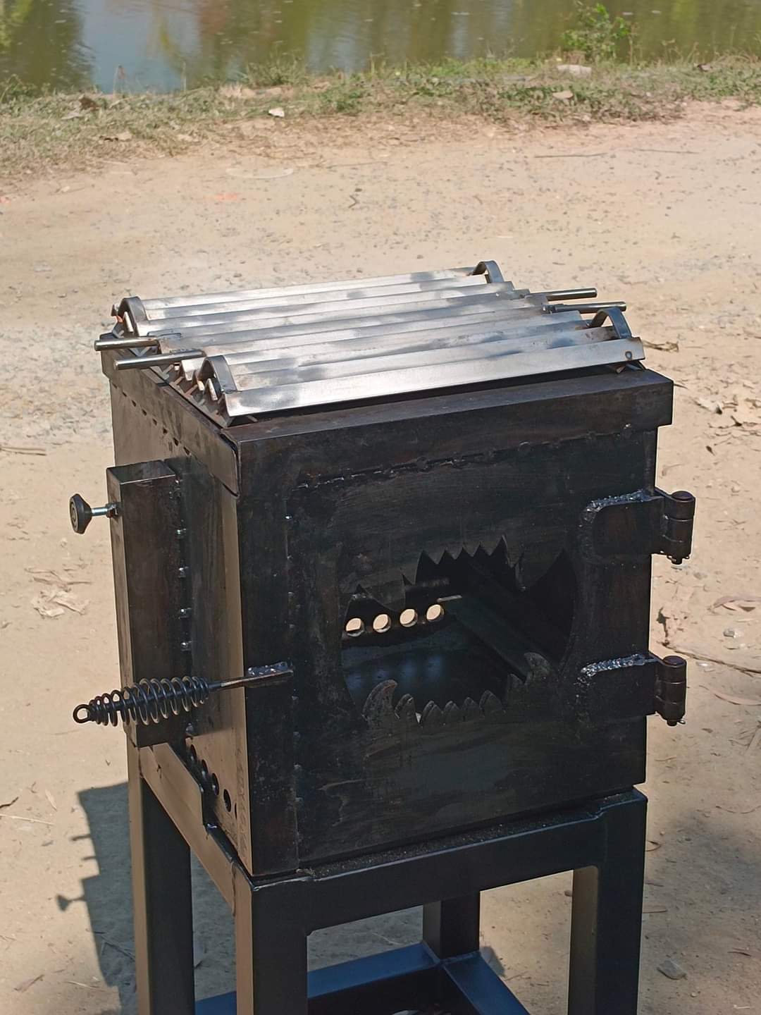The Grillotine