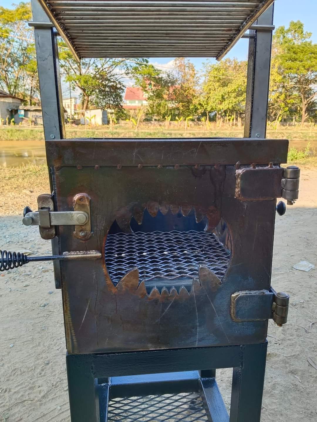 The Grillotine