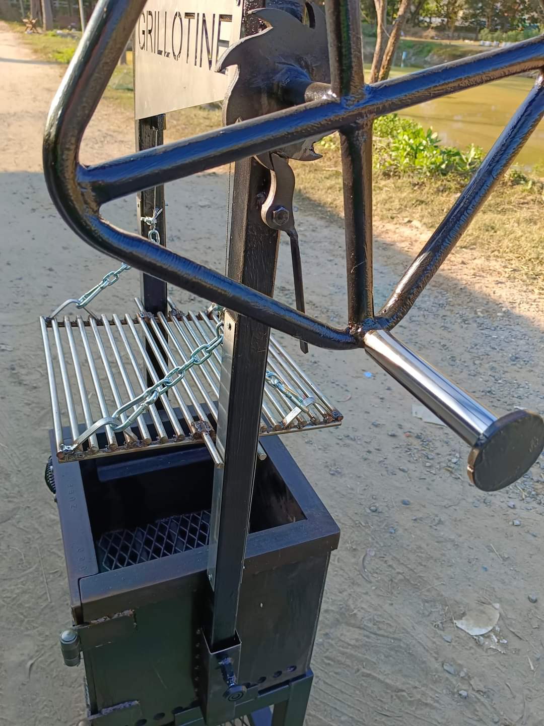 The Grillotine