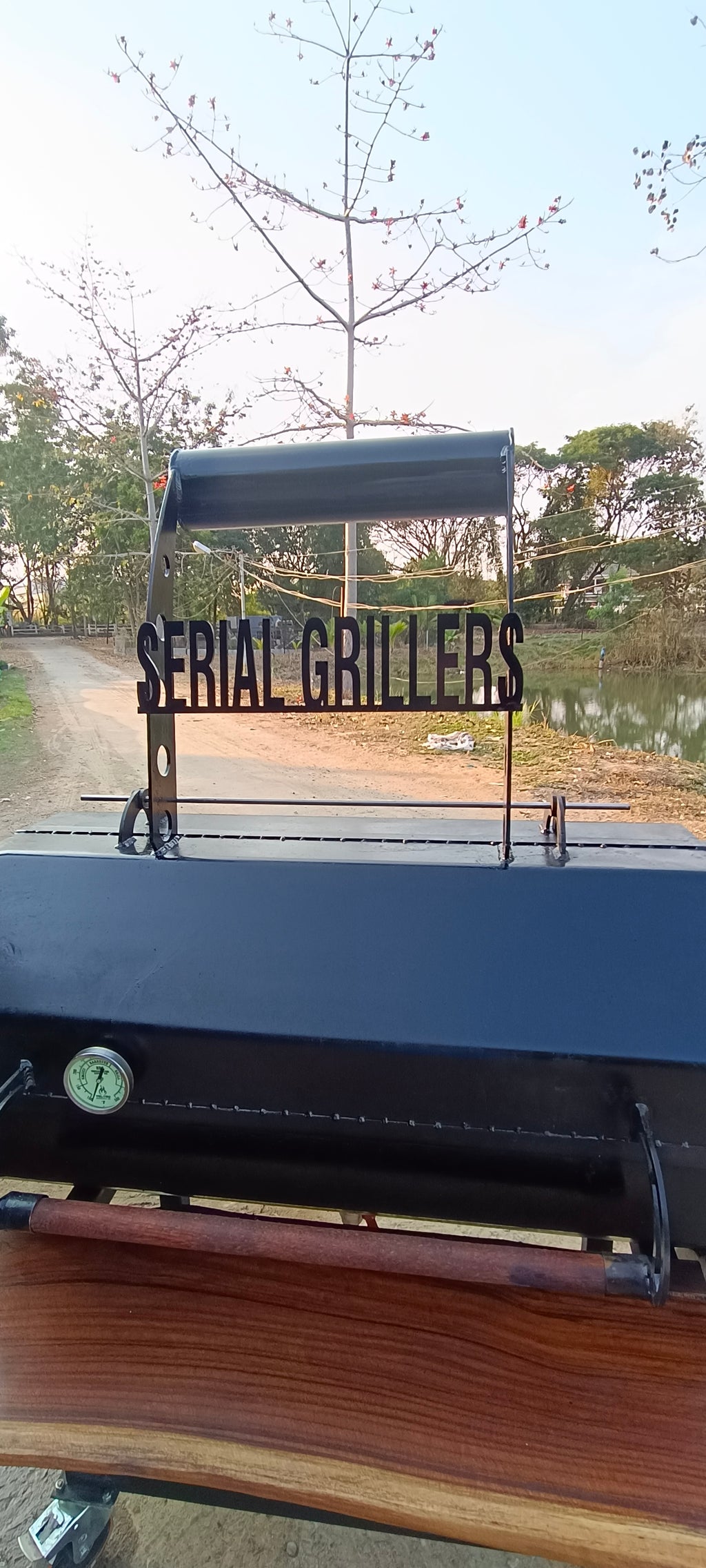 Jumbo Jack the Ribber Smoker and Grill