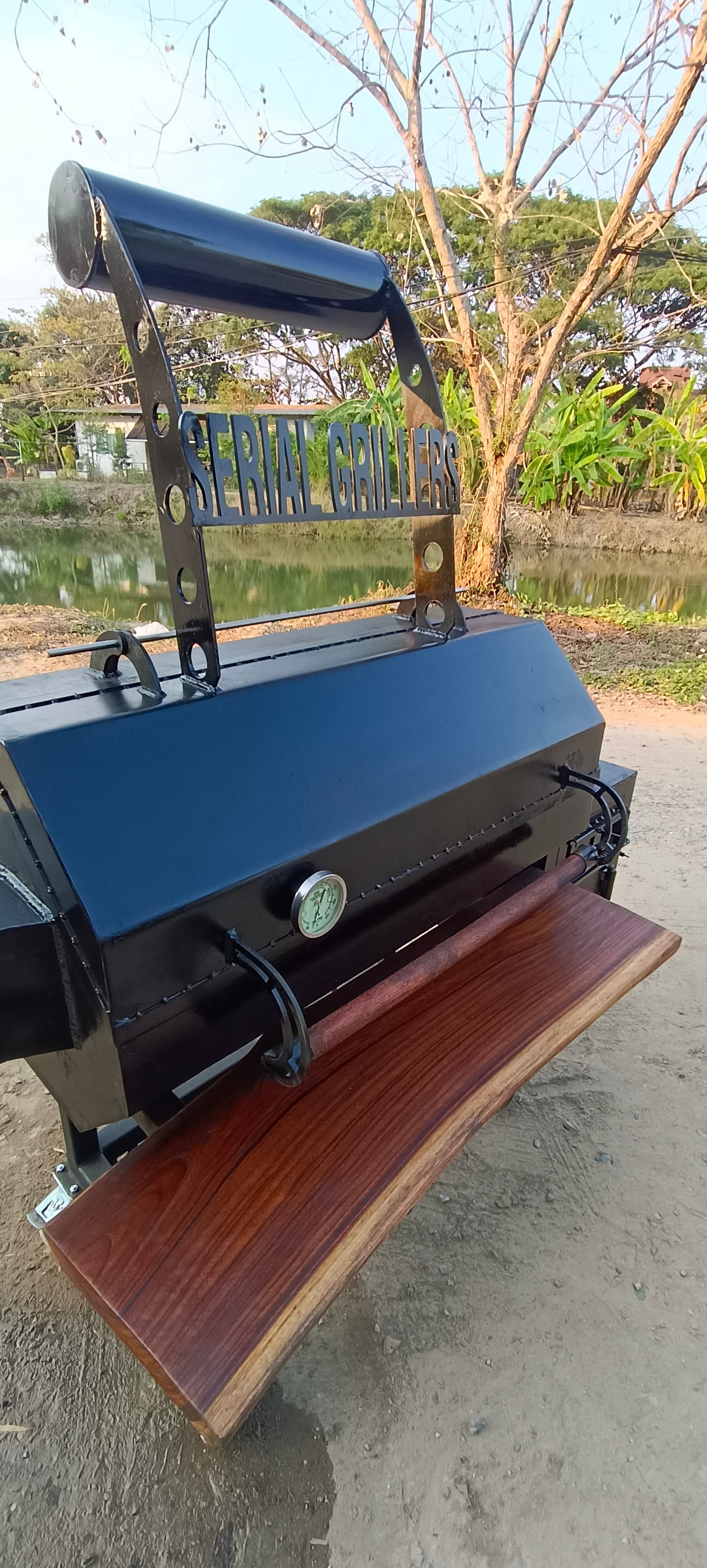 Jumbo Jack the Ribber Smoker and Grill