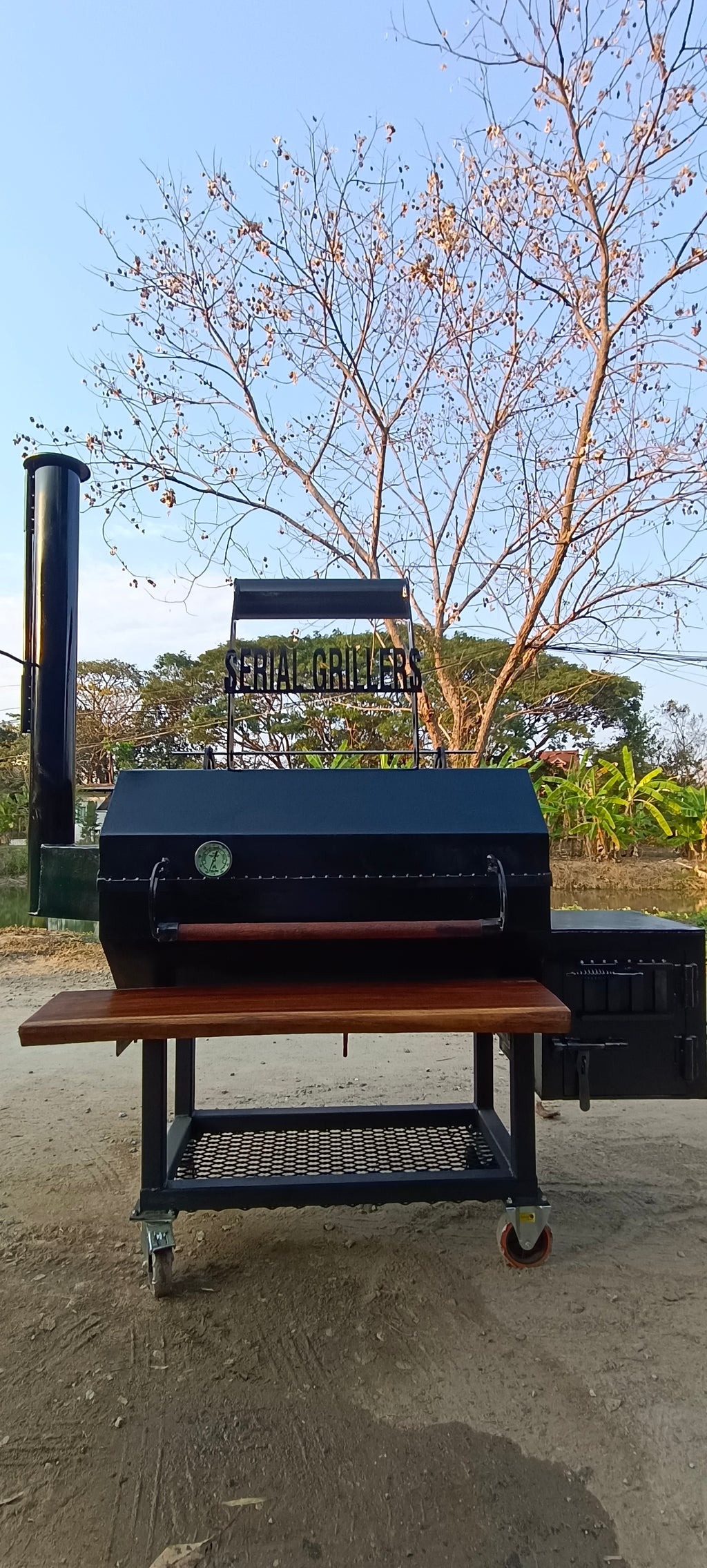 Jumbo Jack the Ribber Smoker and Grill