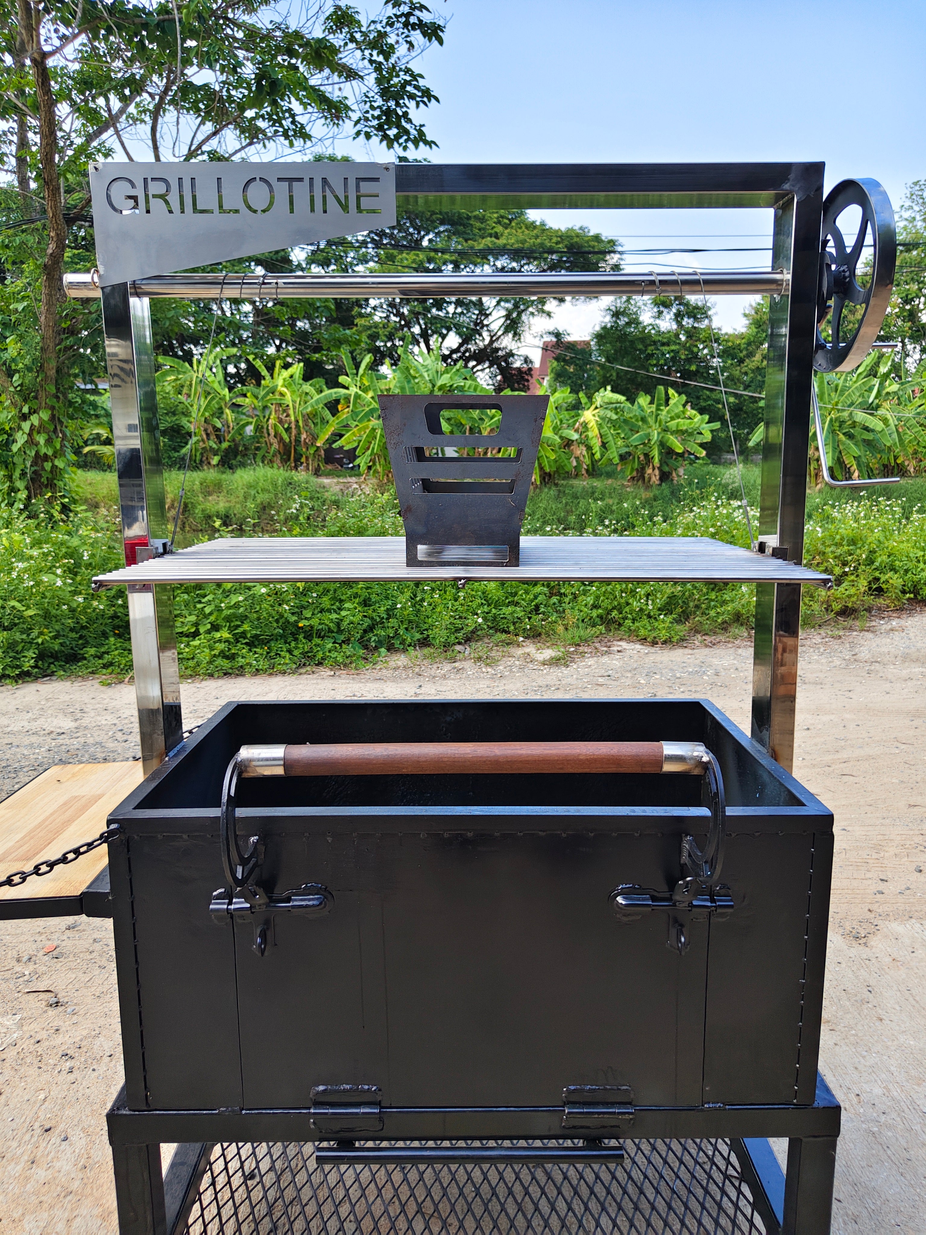 The Grillotine (Large}